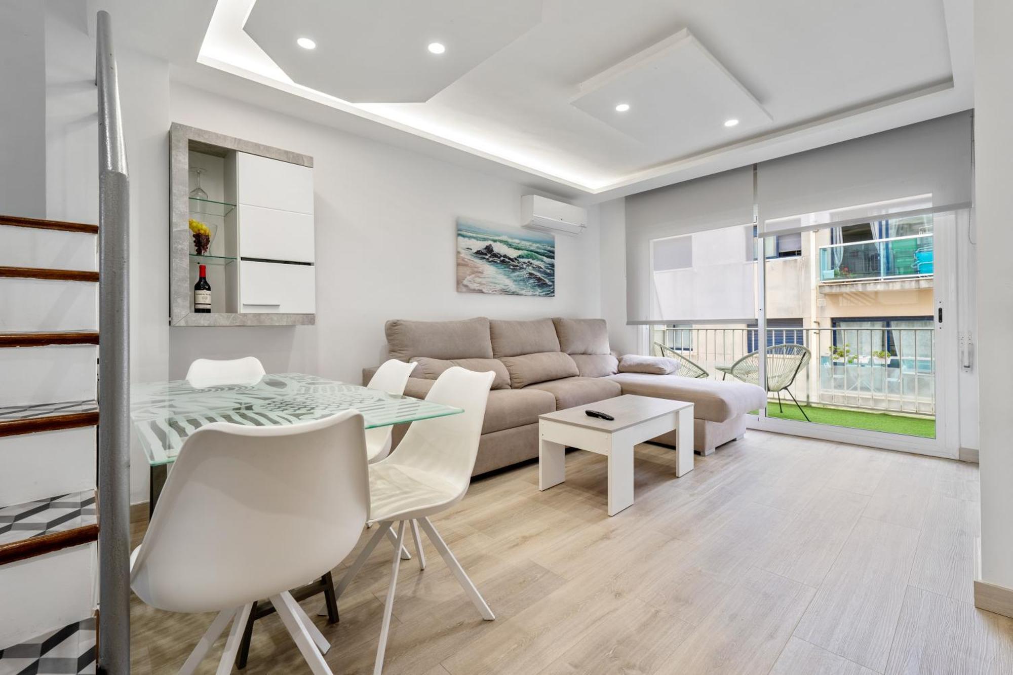 Duplex Center-